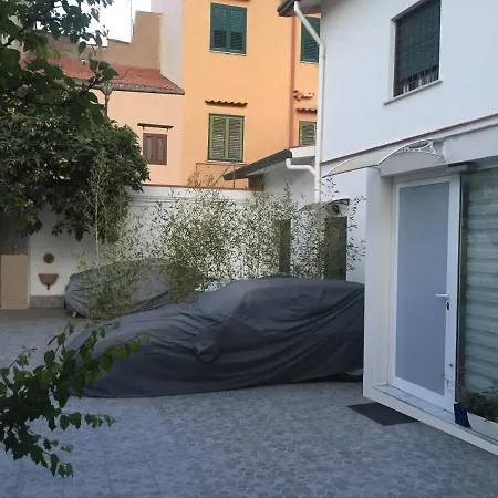 Сasa de vacaciones White Home. Casa Relax, Piscina, Free Wi-fi & Posto Auto. *